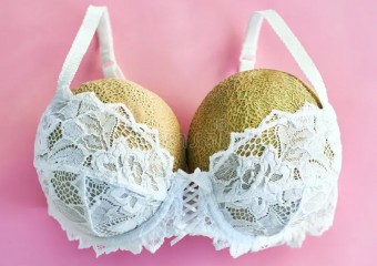 10 Moments You’ll Only Understand If You Have a Fuller Bust