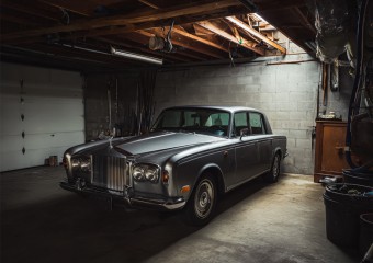 Man Buys a Rolls-Royce for the Price of an Old Polo—and Finds a Nightmare Under the Hood