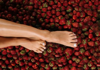 Natural Ways To Get Rid Of Strawberry Legs